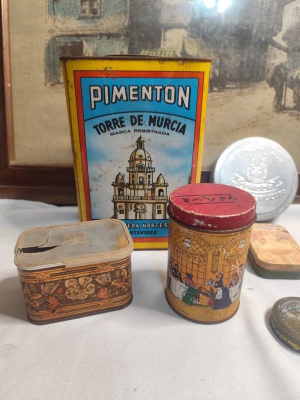 Colección de latas antiguas de metal - imagen 1