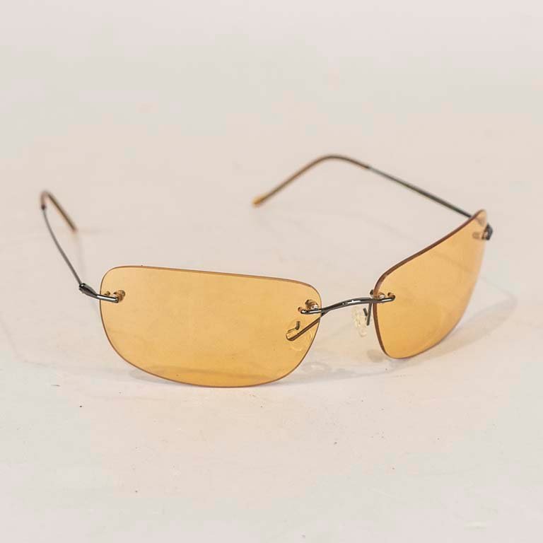 Lote anterior: Par de lentes de sol de alta calidad
