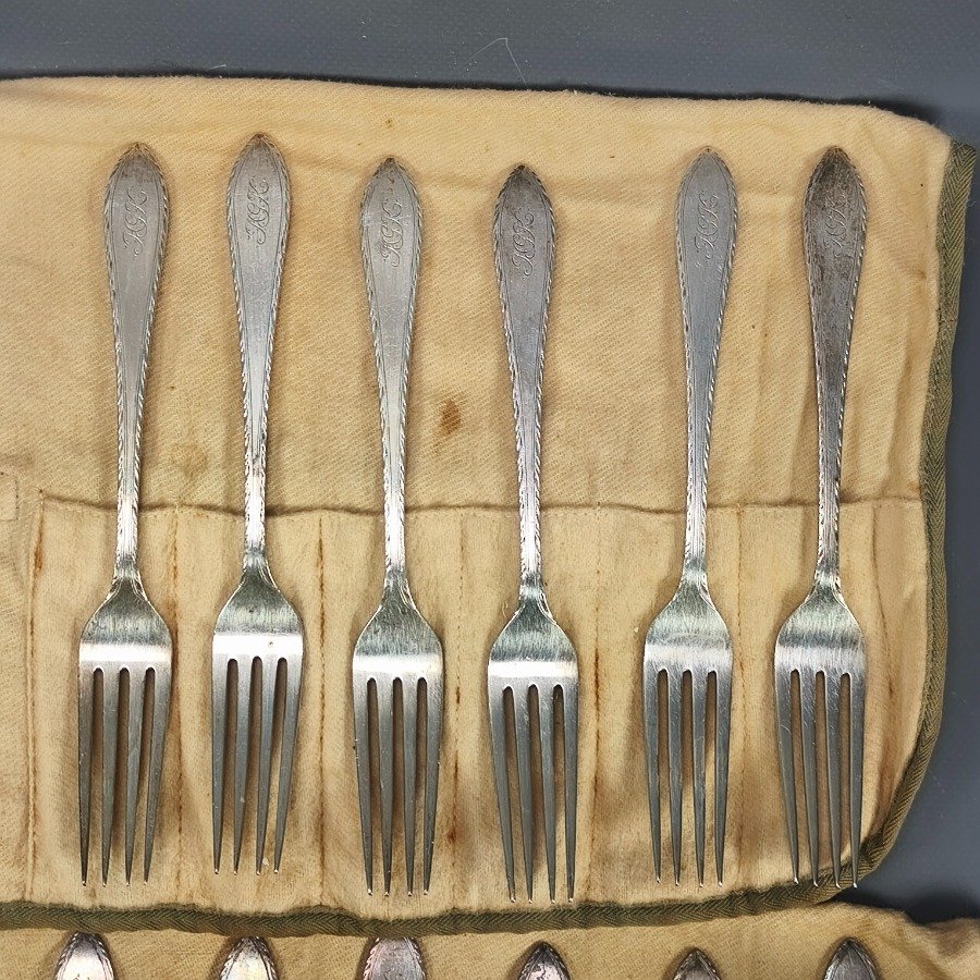 Item 18551 - Image 31