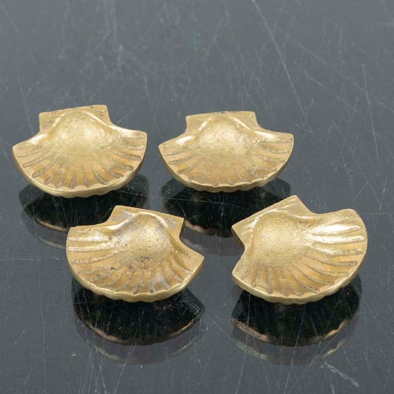 Bronce despojadores con forma coquilla - imagen 1