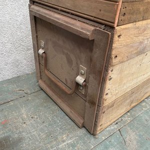 Cajón de Madera con Cerradura Metálica - imagen 2