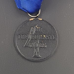Medalla de 4 Años de Servicio de las SS con Cinta Azul - imagen 4