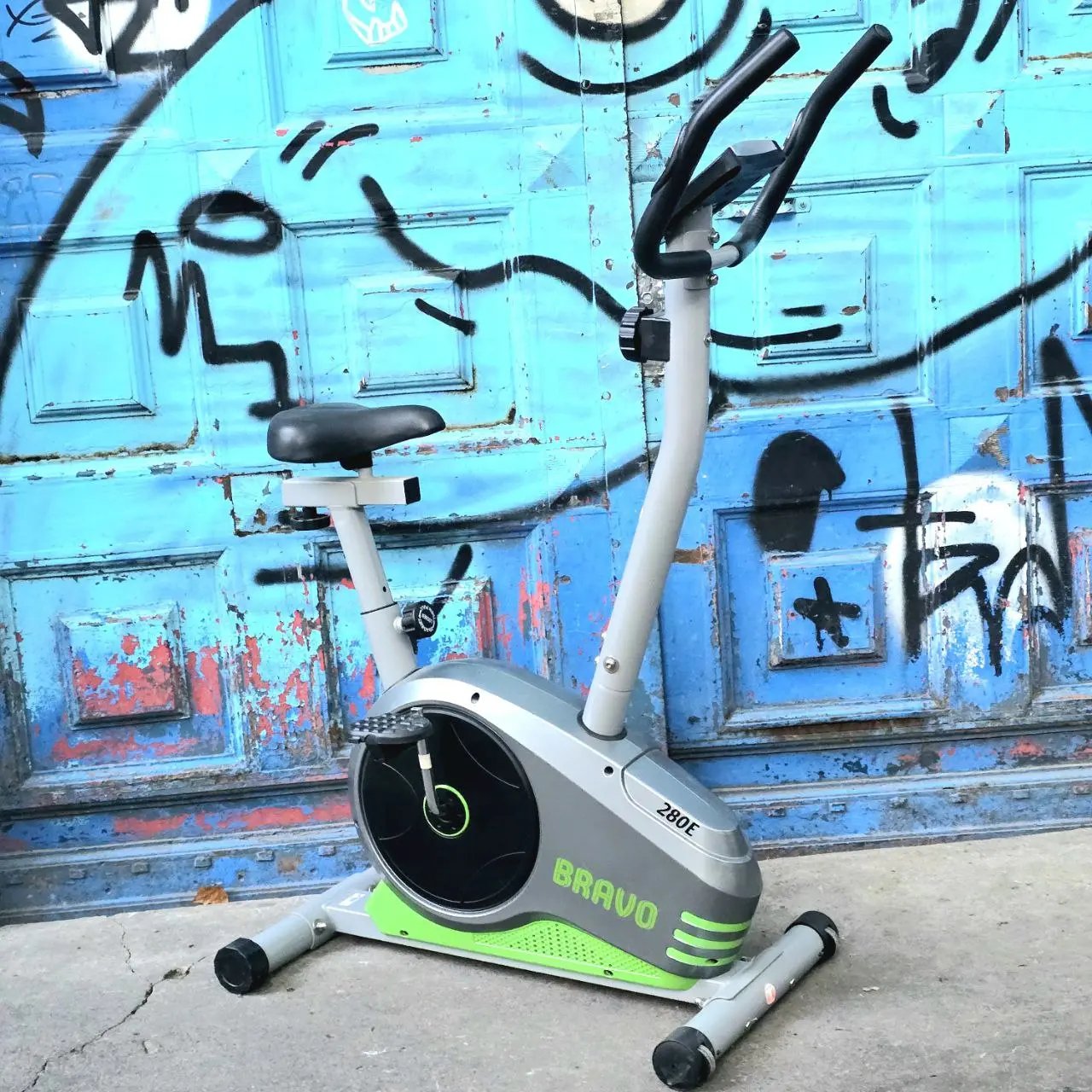 Item lote-03-bicicleta-fija - Image 0