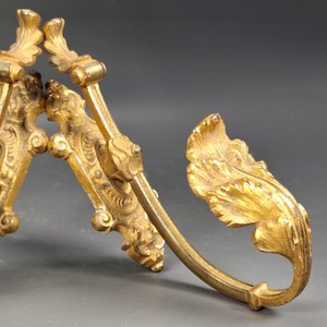 Par de Soportes para Barra de Cortina en Bronce con Relieves - imagen 8