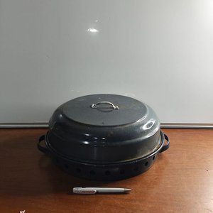 Horno Esmaltado Redondo con Tapa y Base Perforada - imagen 5