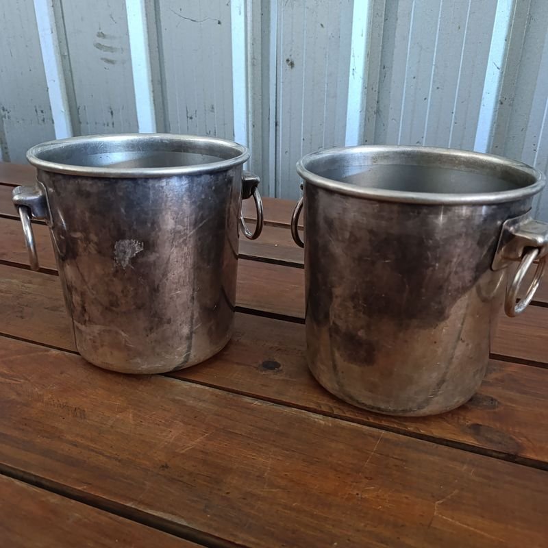 Lote siguiente: Champagneras Vintage en Metal Blanco