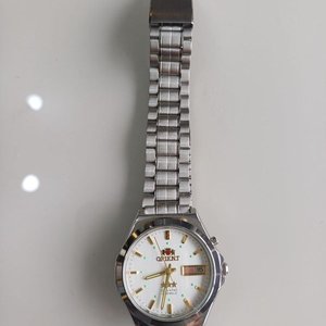 Reloj Orient Automático 3 Estrellas Acero Inoxidable Esfera Plateada - imagen 3