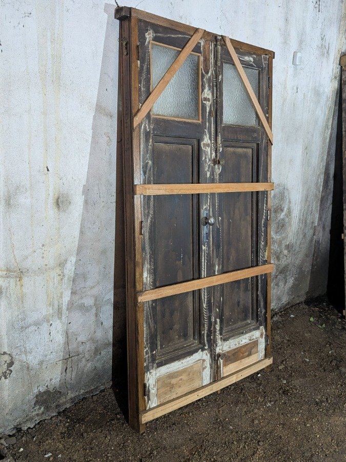 Puerta antigua de frente doble hoja y marco en cedro - imagen 8