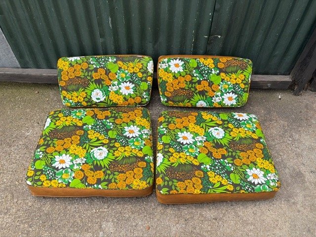 4 Almohadones Estampados Florales Marrones y Verdes