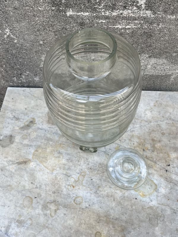 Botella de vidrio con tapa y canilla de bronce - imagen 3