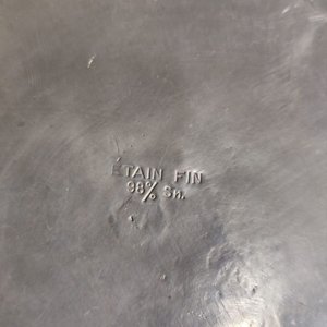 Juego de Plato y Vaso Tipo Copa de Peltre Sellado - imagen 7