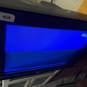 Televisor Antiguo CRT con Barras Laterales de Audio - imagen 3