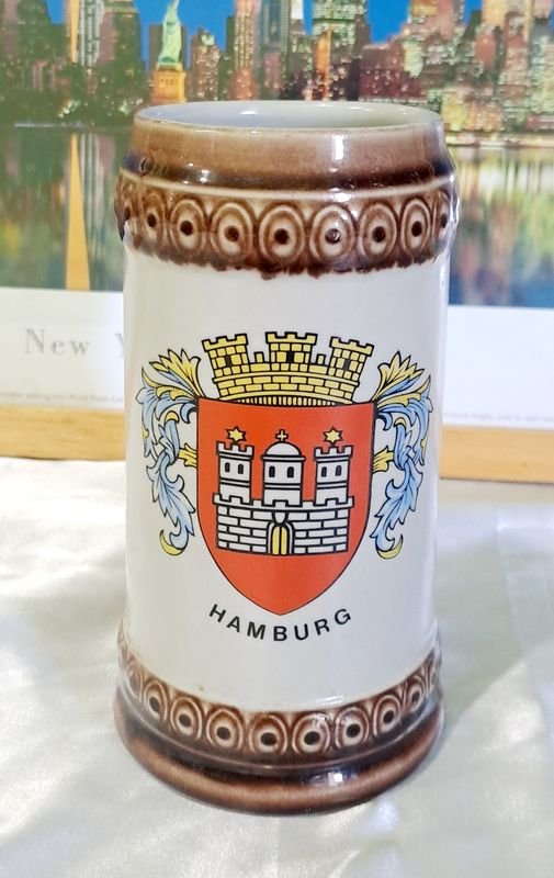 Lote siguiente: JARRA COLECCIONABLE DE CERVEZA ALEMANA ORIGINAL