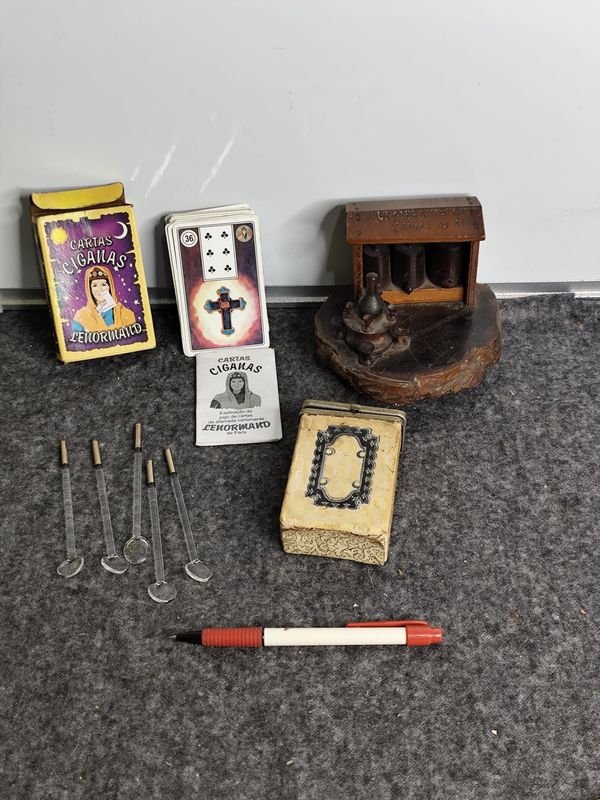 Lote de Cartas Lenormand, Cigarrera y Revolvedores de Cristal - imagen 1