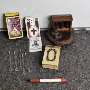 Lote de Cartas Lenormand, Cigarrera y Revolvedores de Cristal - imagen 1
