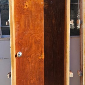 Lote siguiente: Puerta interior en cedro muy buena calidad