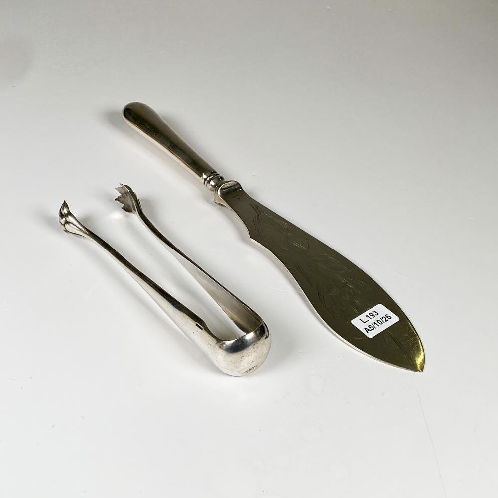 Dos piezas de metal Christofle, pala y pinza