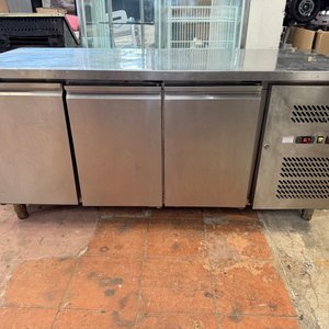 Bajo Mostrador Refrigerado Acero Inoxidable 3 Puertas 180x70x86cm - imagen 1