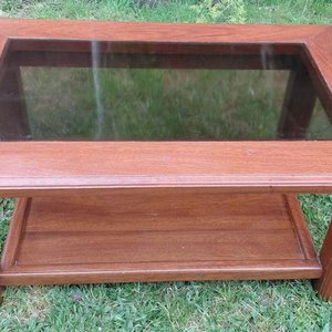 Mesa Ratona Rectangular de Madera con Tapa de Vidrio - imagen 3