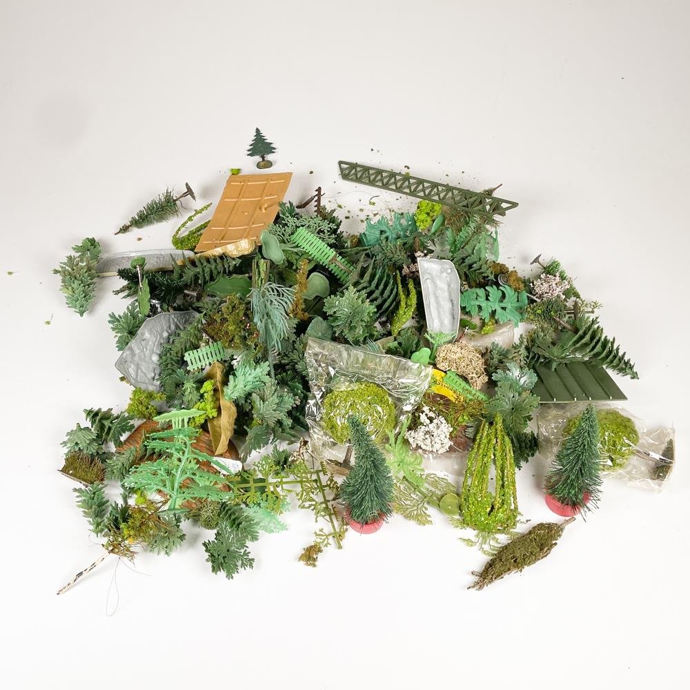 Lote de Vegetación y Árboles para Maquetas y Dioramas