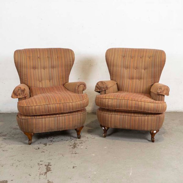 Par de Sillones Franceses Rayados con Detalles a Reparar - imagen 1