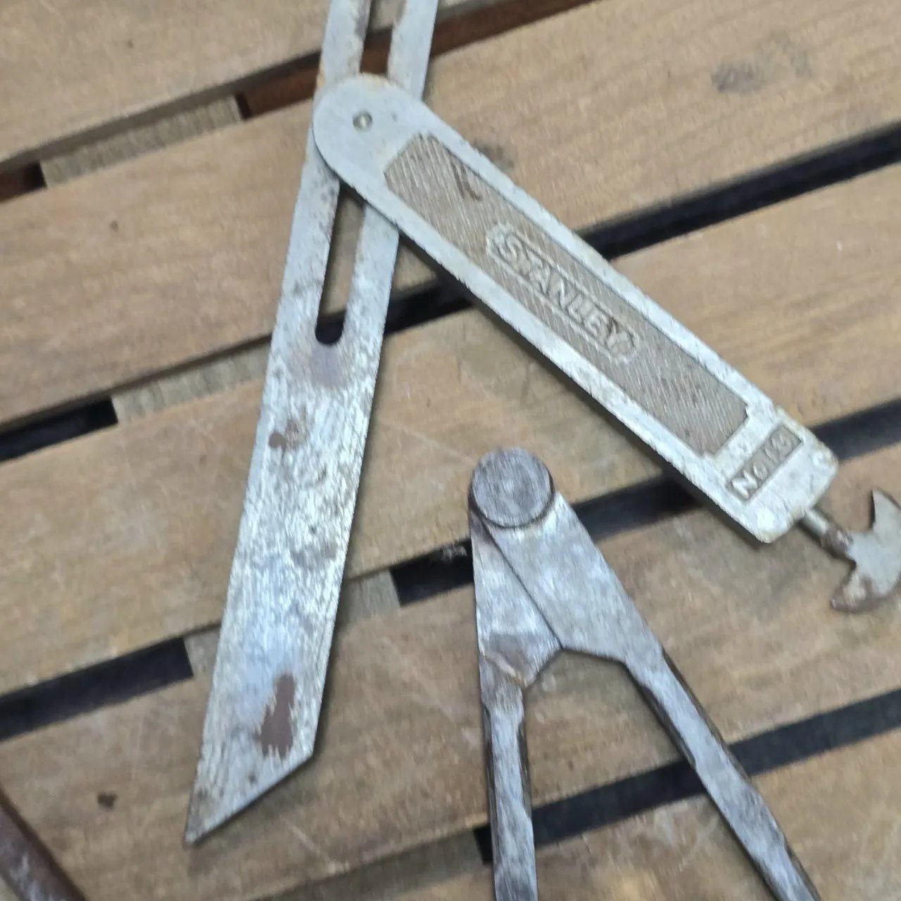 Lotes de Compases y Falsa Escuadra para Ingeniería - imagen 2