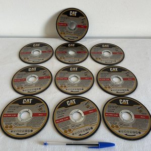 Lote siguiente: Discos de Corte CAT Nuevos para Amoladora