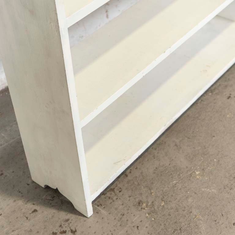 Estante biblioteca de cuatro niveles pintado de blanco - imagen 3