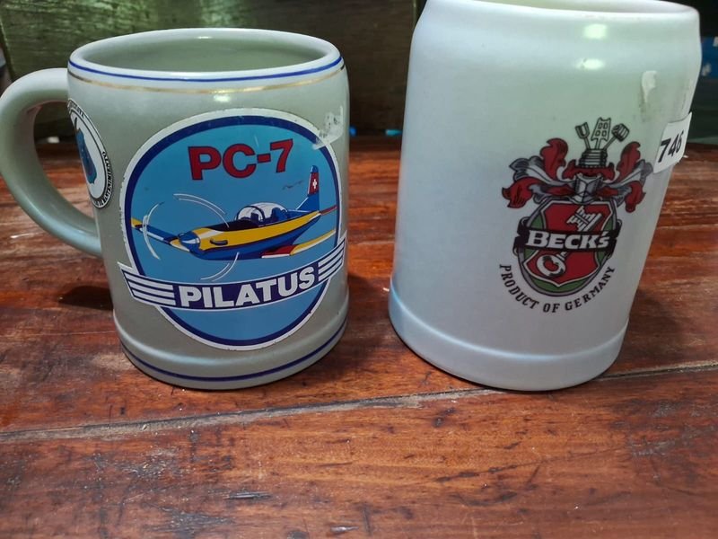 Lote anterior: Tazas de cerámica con logotipos y etiquetas