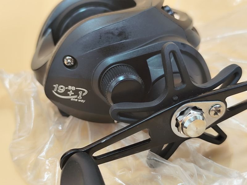 Reel de Pesca Galleta Nuevo en Caja - imagen 2