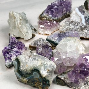 Lote de 16 Piedras Amatista Naturales Variadas - imagen 2