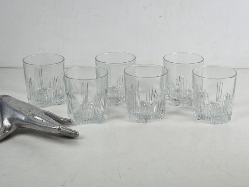 Juego de 6 Vasos Bajos para Whisky con Diseño Tallado