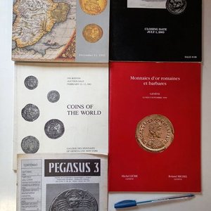 Lote siguiente: Lote de 5 Catálogos Numismáticos (1982-2003) en Francés e Inglés