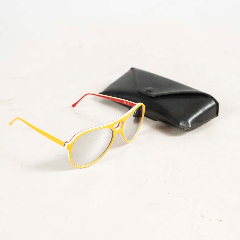 Lote anterior: Lentes de sol espejados con estuche
