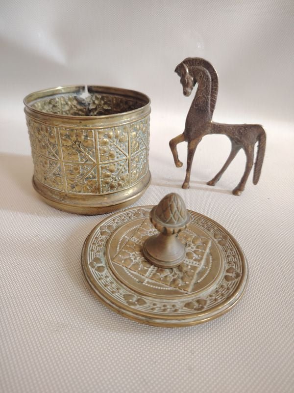 Item 848342 - Image 1