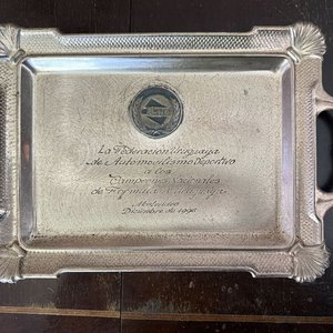 Bandeja Conmemorativa Automovilismo Uruguayo 1996 - imagen 4