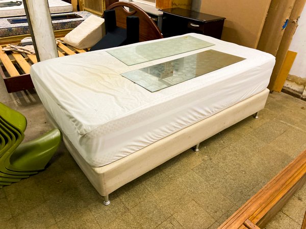 Base de Cama Sommier Beige con Vidrio Templado