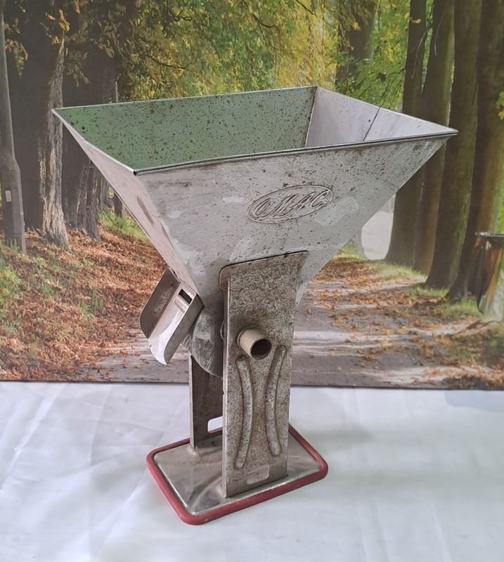 Item 868776 - Image 0