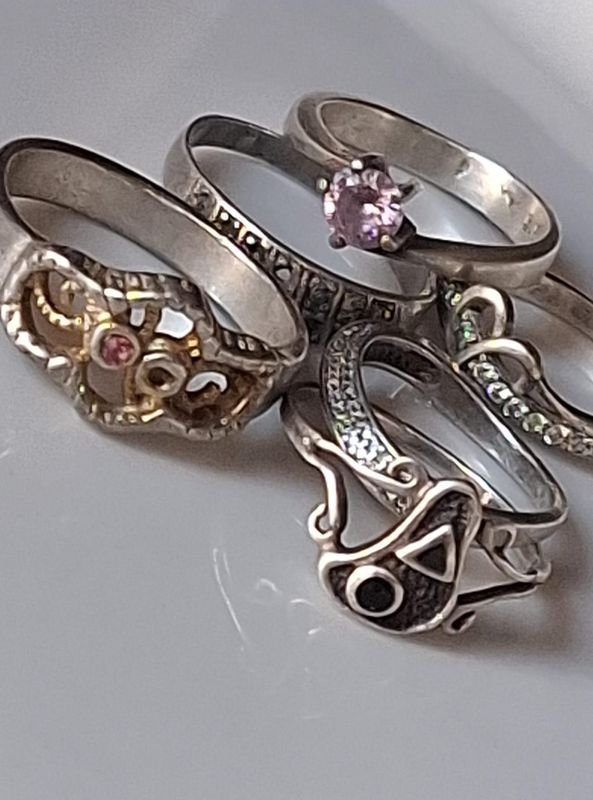 Lote siguiente: Lotes de anillos plata con diseños y engravings