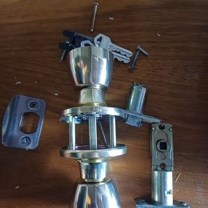 Lote anterior: Pomo de Cerradura Nuevo con Llaves y Tornillos