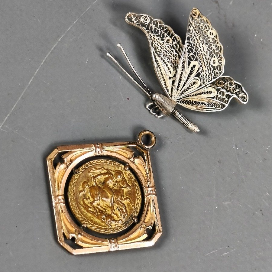 Item 16391 - Image 0