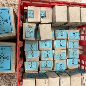 Lote de 53 Cajas de Tornillos de Industria Uruguaya - imagen 3