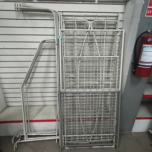 Conjunto de Marcos, Rejillas y Soportes Metálicos para Exhibidores - imagen 2