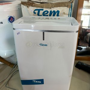 Lote siguiente: Deshumidificador Tem Blanco