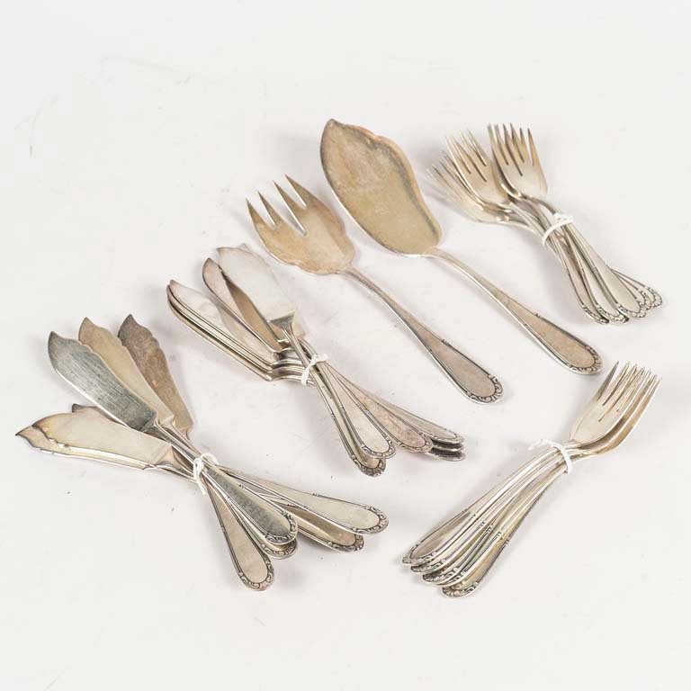 Lote anterior: Cubiertos de plata para pescado - Set de 25 piezas