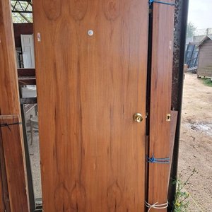 Lote siguiente: 3 Puertas de Interior Doble Placa Enchapadas Madera