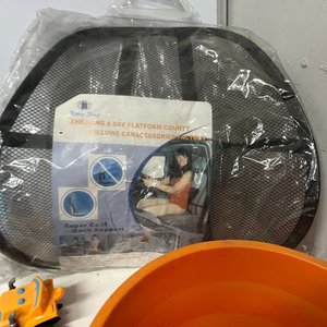 Lote Variado: 3 Termos de Acero Inoxidable, Cargador, Auriculares y Más - imagen 6