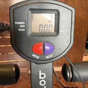 Máquina de Ejercicio Combinada Body Crunch: Remo y Bicicleta - imagen 3