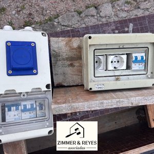 Lote anterior: Tableros Eléctricos Estancos para Exterior