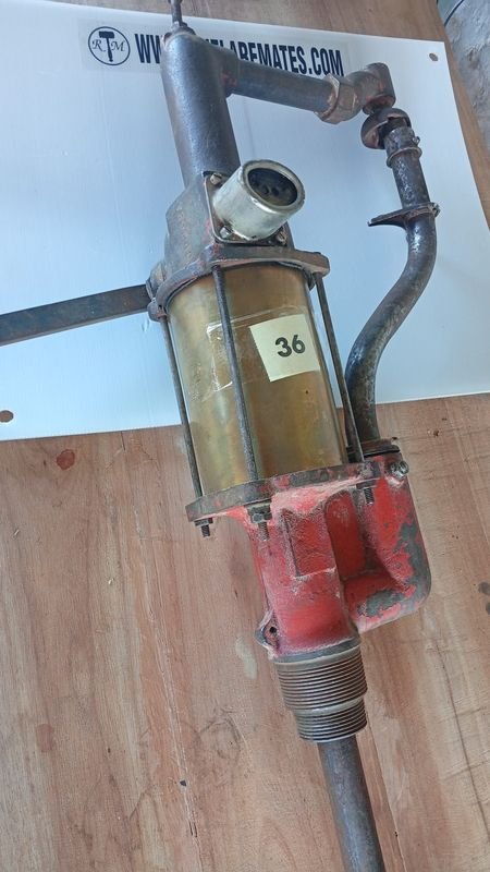 Bomba de combustible antigua para venta en subasta - imagen 4